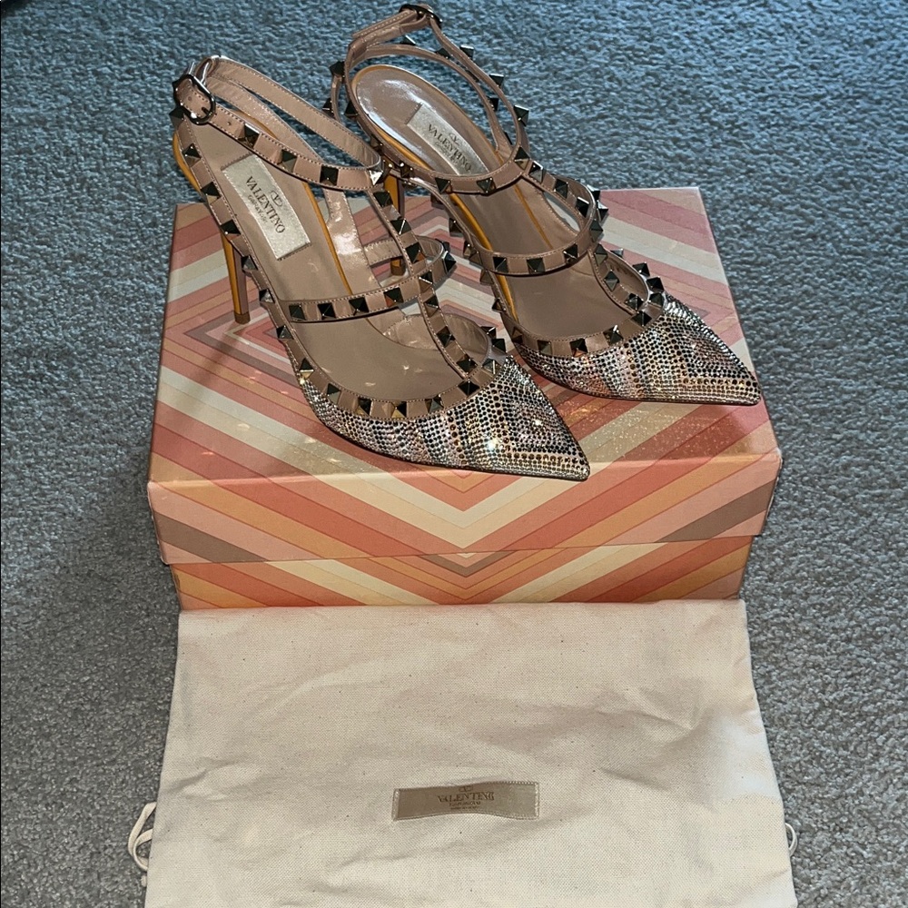 Valentino Garavani Rockstud 38.5 US 7/7.5 Crystal embellished strass heels stud